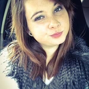 Meet your Posher, Alicia